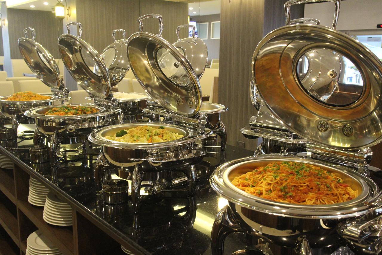 Le Bangkok Hotel Екстериор снимка