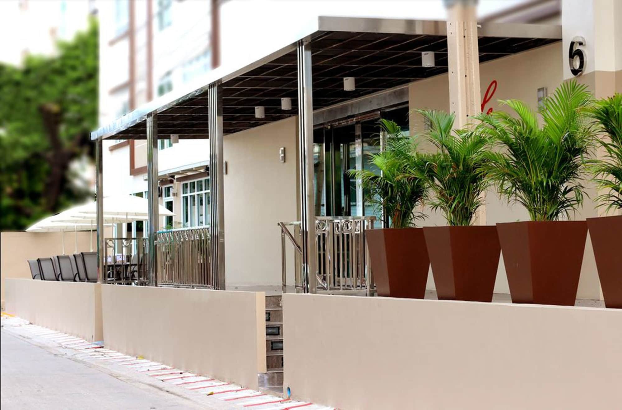 Le Bangkok Hotel Екстериор снимка