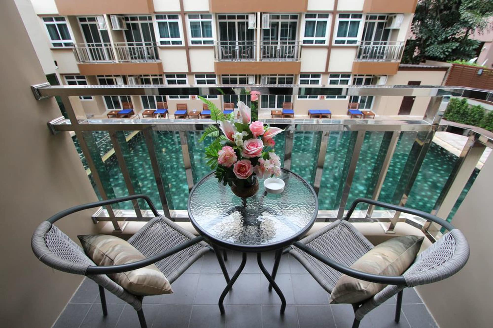 Le Bangkok Hotel Екстериор снимка